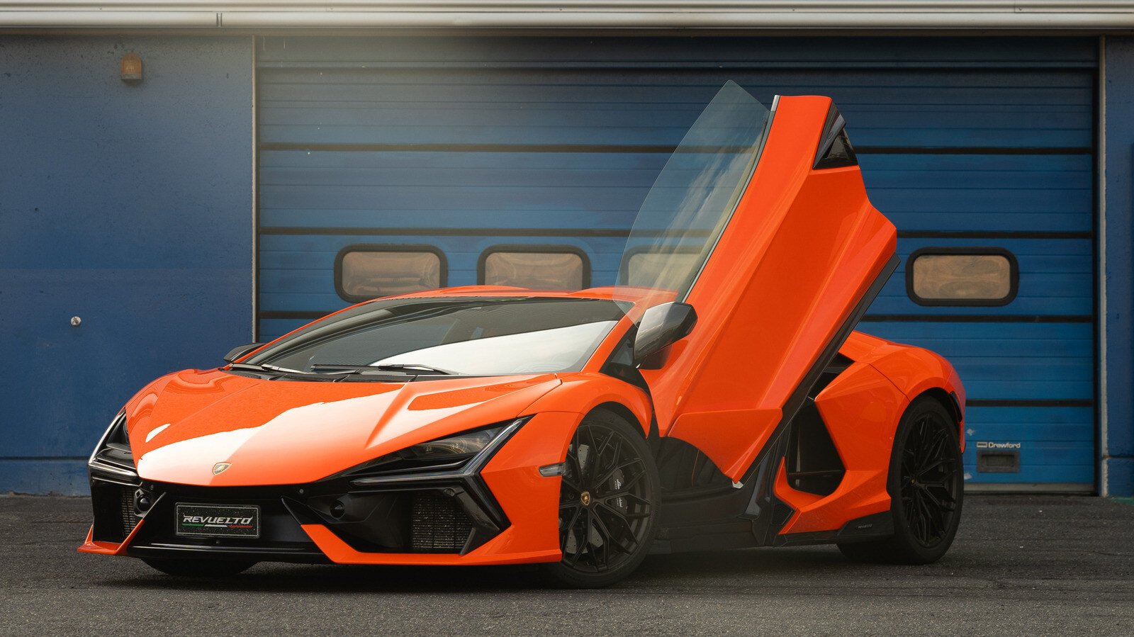 2024 Lamborghini Revuelto