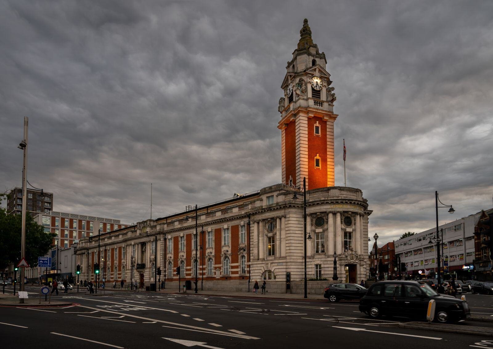 Neighbourhoods in London for Young Professionals