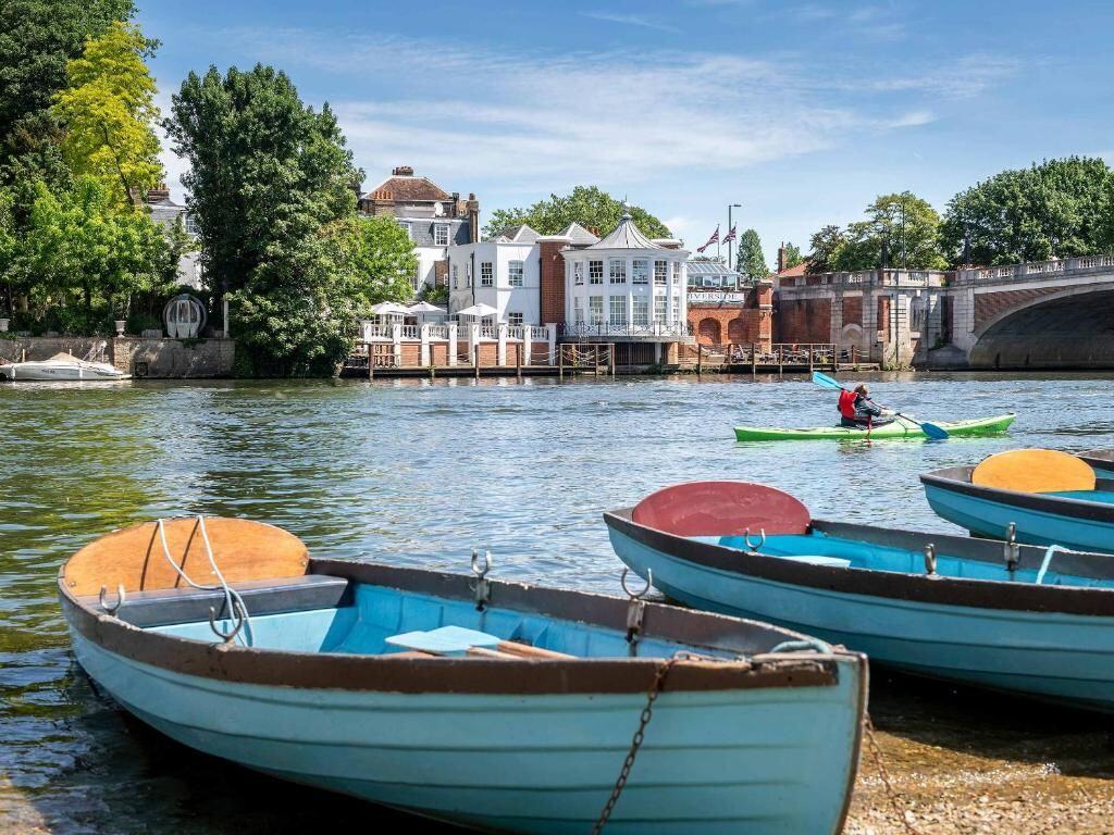 The Best Country Weekend Breaks Near London - Say Goodbye to the City for a Few Days