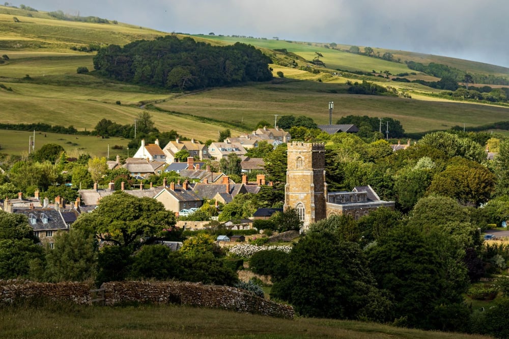 Experience Country Life in The UK - A Guide For Emiratis