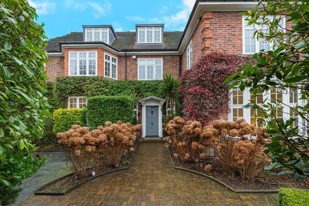 Why South West London is the Ultimate Destination for Luxury Living