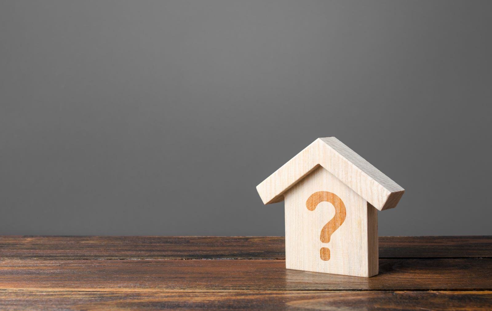 7 Questions To Ask Estate Agents For Buyers In 2025