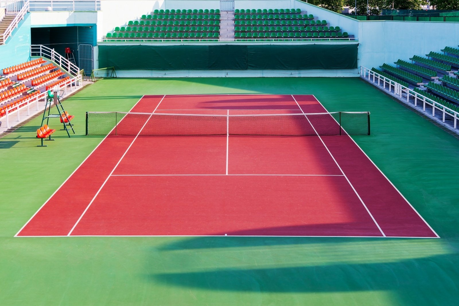 Tennis Courts in Holland Park