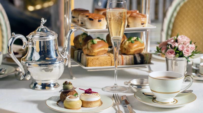 Champagne-Afternoon-Tea-close-up-1536x863.webp 