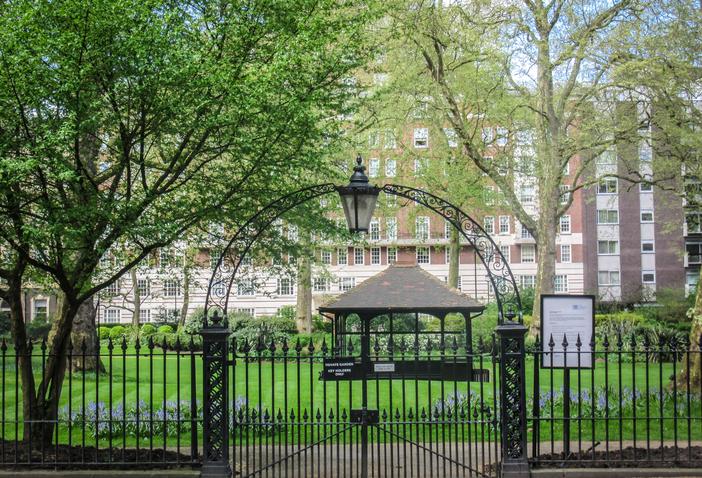 The Collection: Hip to be Square