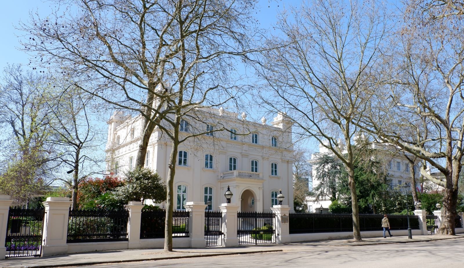 Billionaire’s Row, Kensington
