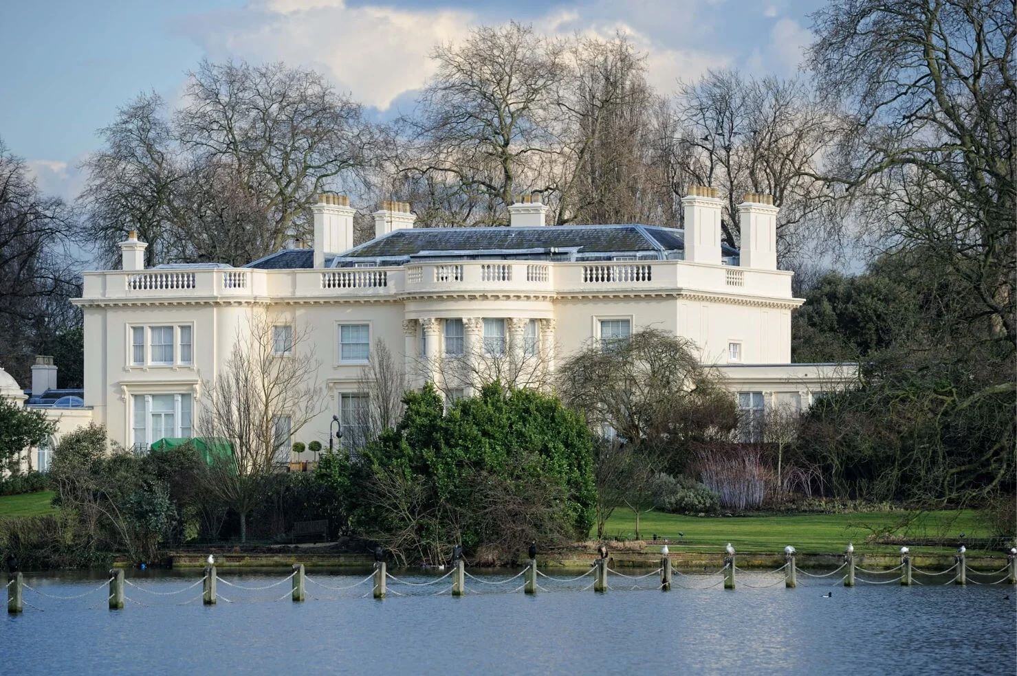 Most Expensive House In London - Luxury Living: Inside London's Most Exclusive Properties