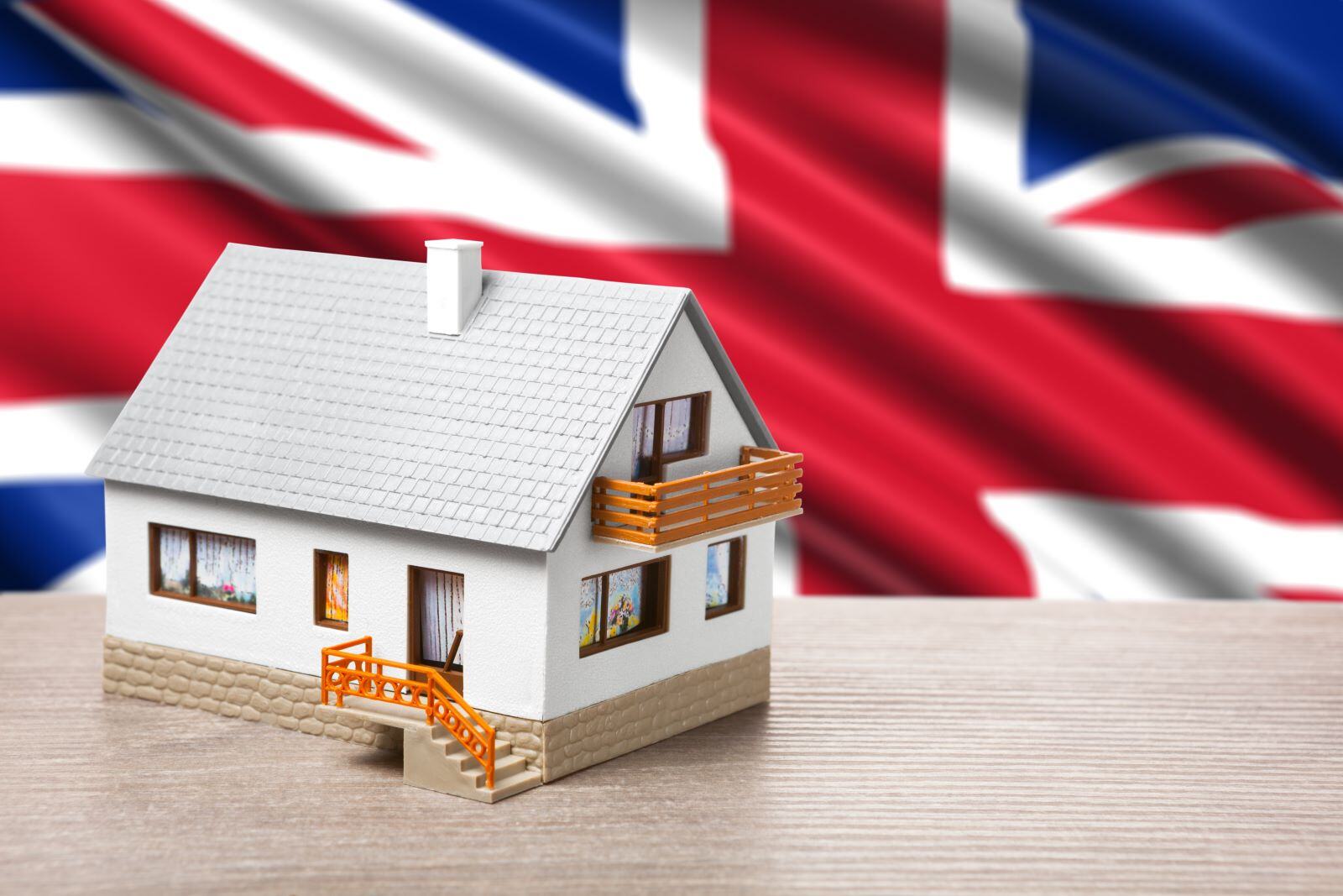 What Does the UK Base Rate Cut Mean for the Property Market?