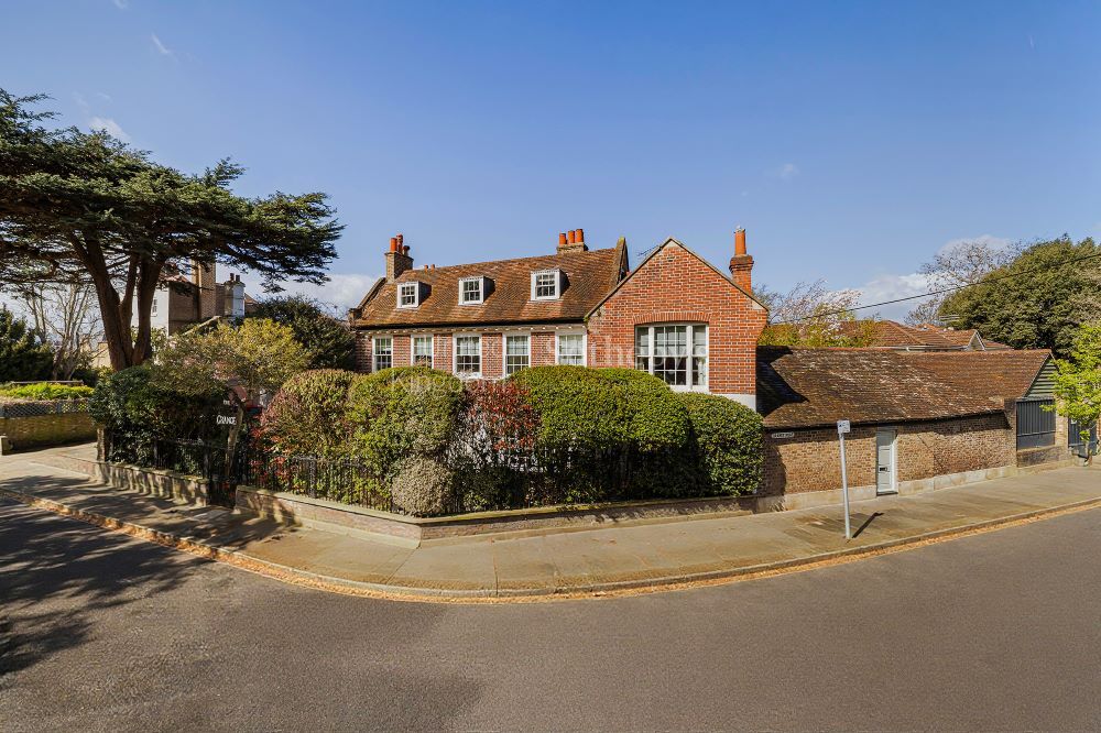 UK Sotheby’s International Realty Secures Richmond’s Highest-Value Residential Sale Year-To-Date