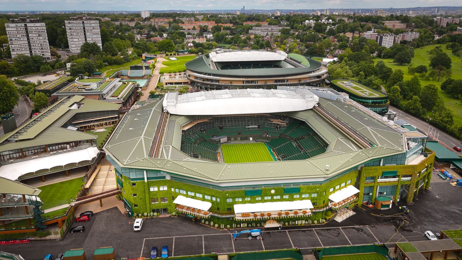 The Wimbledon Fortnight: A Season in White Returns with Regal Flair