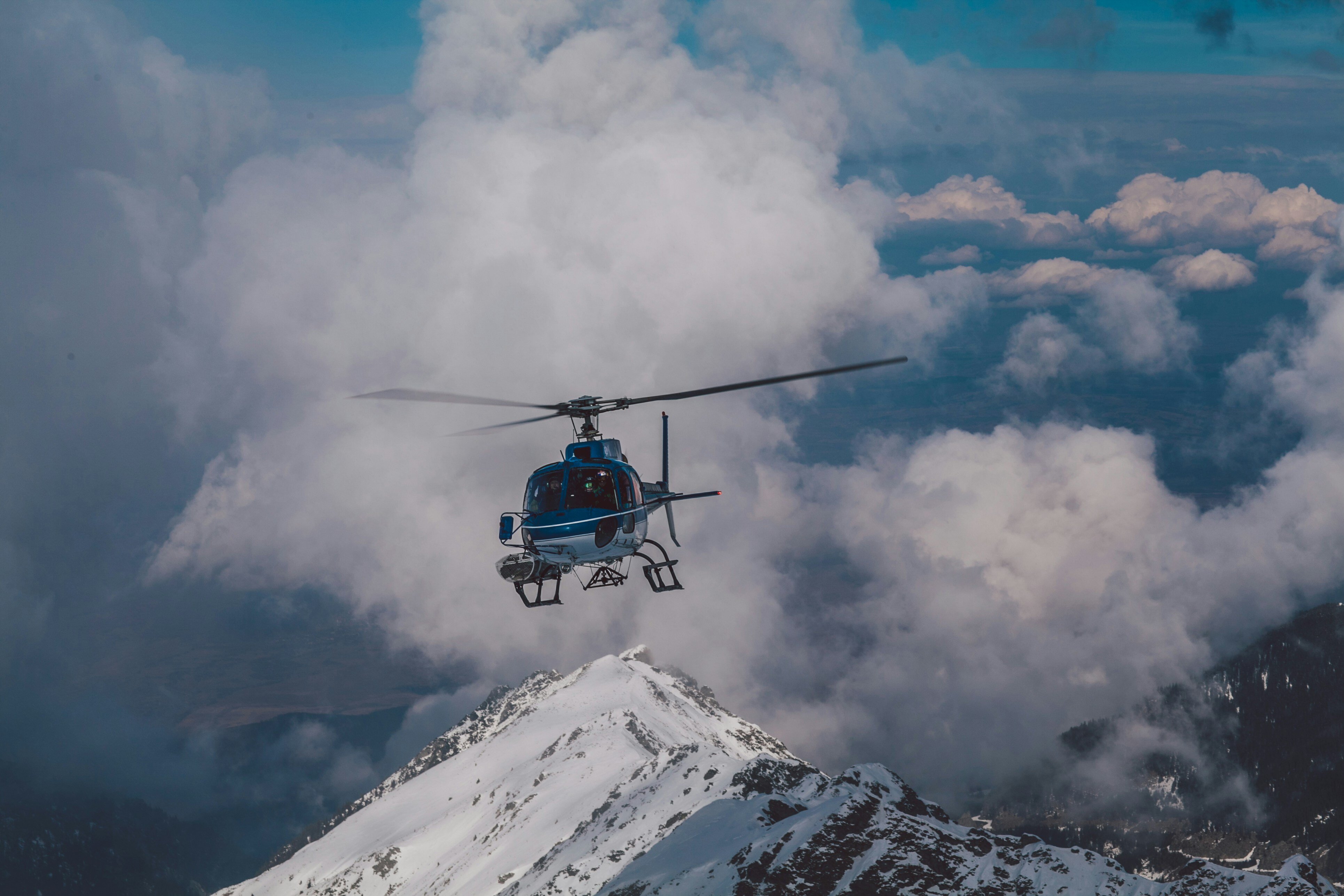 See the Sights by Sky – Helicopter Rides Over London