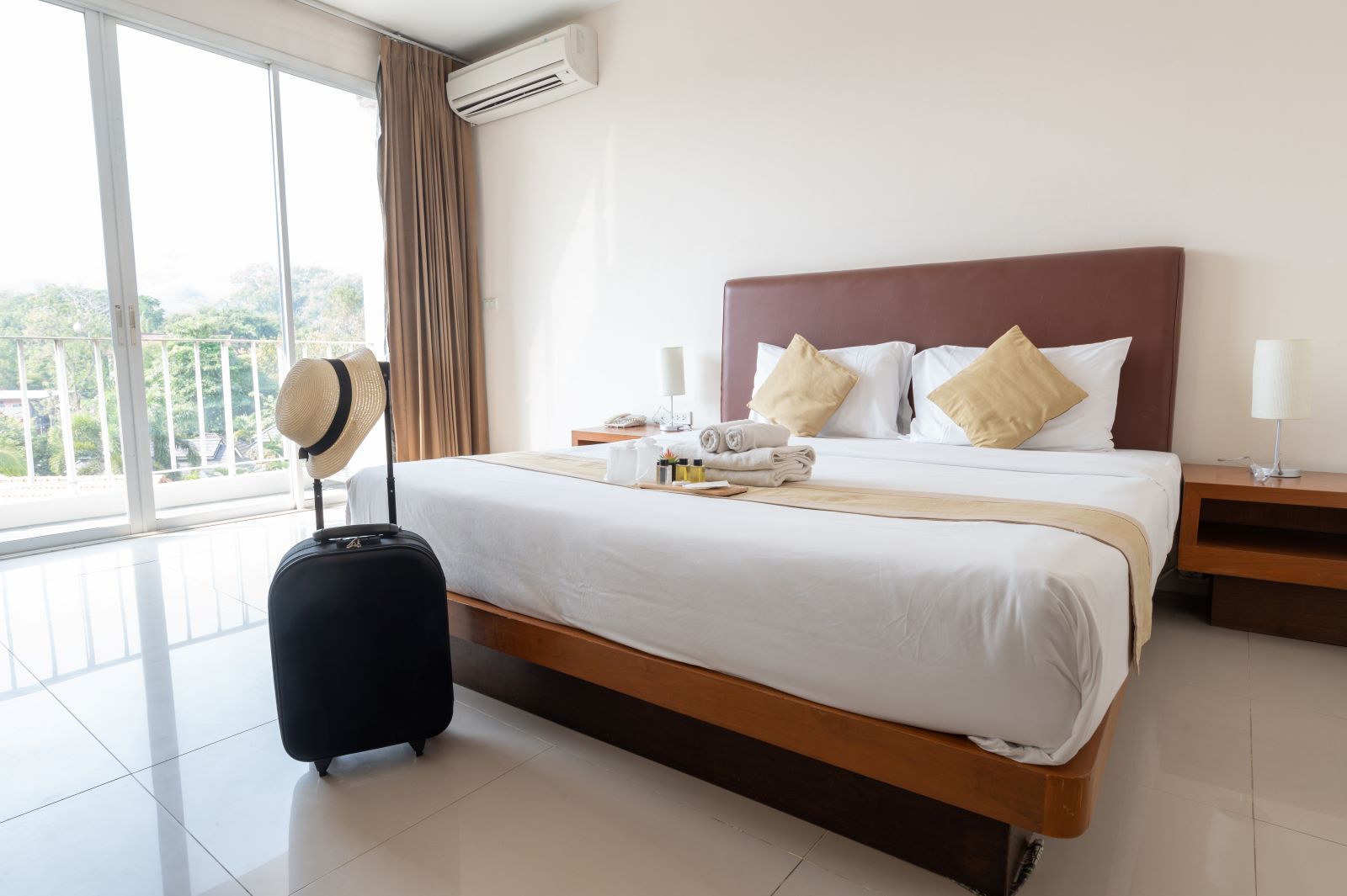 The Best Hotels In Surrey - Comfort & Class