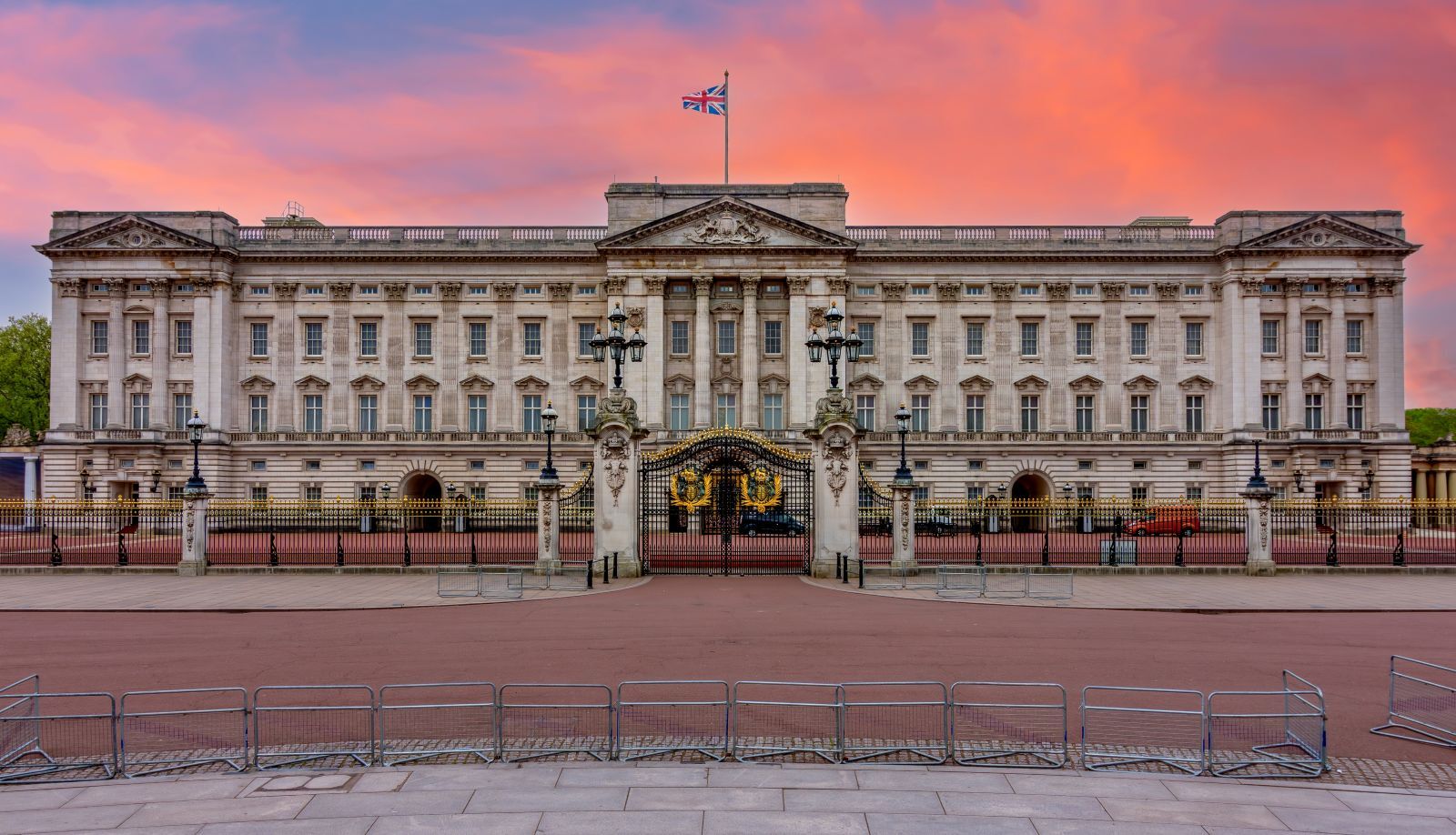 Buckingham Palace - A History of one of the Most Iconic Buildings in the World